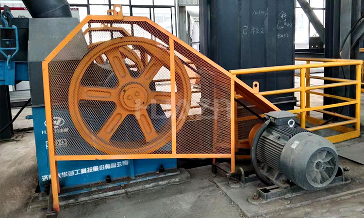 Adjustment of Discharge Opening for Jaw Crusher