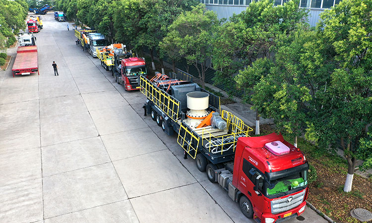 Luoyang Dahua Successfully Delivers Mobile Crushing Plants to Russia