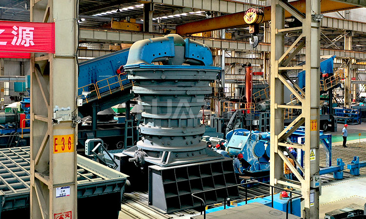 Critical Considerations for Operation and Maintenance of Gyratory Crusher